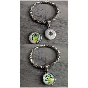 Silver Tone Popcorn Stretch Bracelet with Interchangeable Owl Snap Charm
